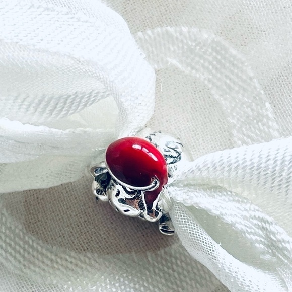 💙 NWOT Eeyore Charm – Winnie The Pooh ✨Christmas - Picture 5 of 9